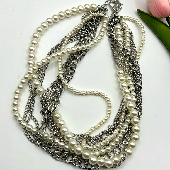 Twelve Strand Vintage Necklace. - Picture 6 of 6